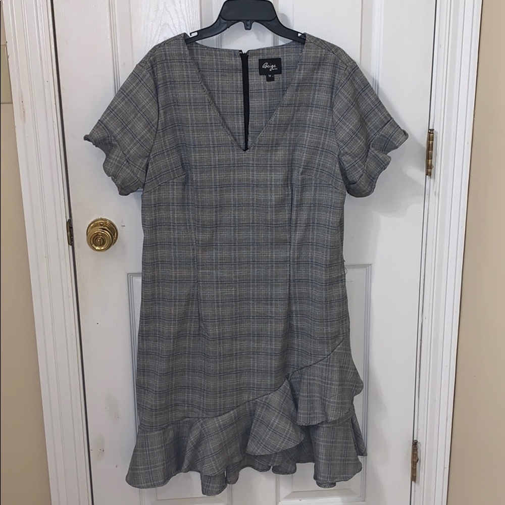Beige by eci plaid ruffle hem dress size 14